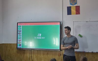 Educație, energie și fotbal în Chiuiești – o zi alături de Biblioteca Mobilă „Cărțile pe față”
